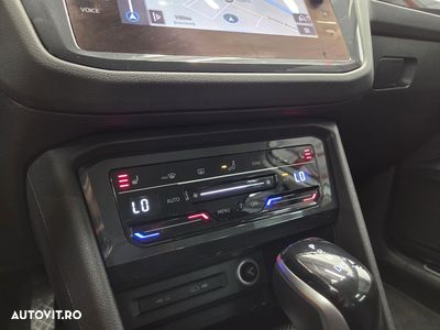 Volkswagen Tiguan 2.0 TDI DSG Elegance - 9