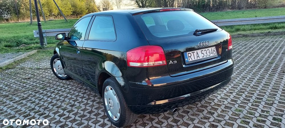 Audi A3 1.6 Ambiente - 5