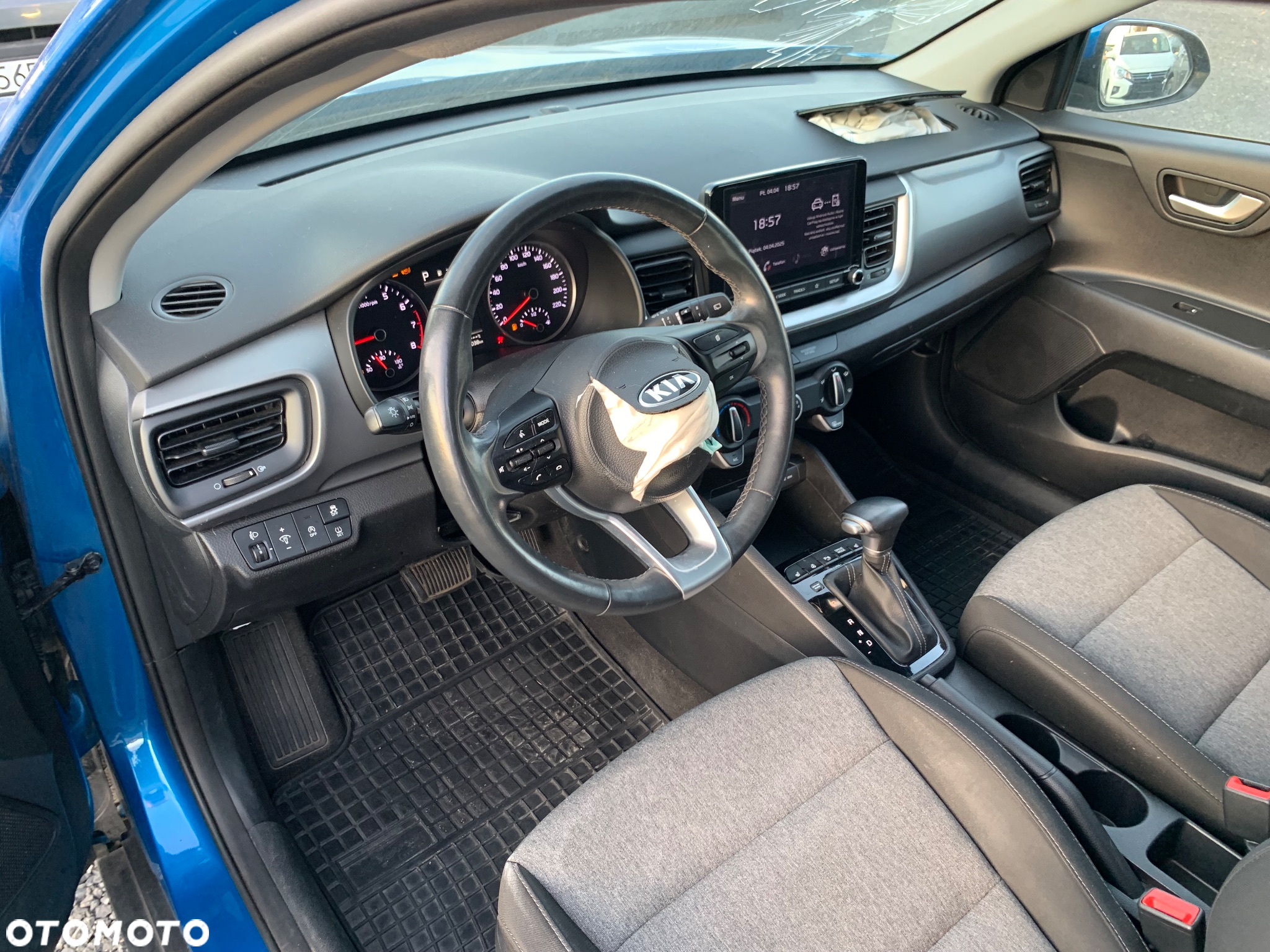Kia Stonic - 11