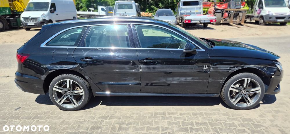 Audi A4 Avant - 10