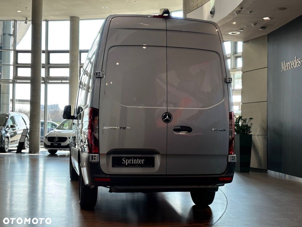 Mercedes-Benz Sprinter Furgon - 7