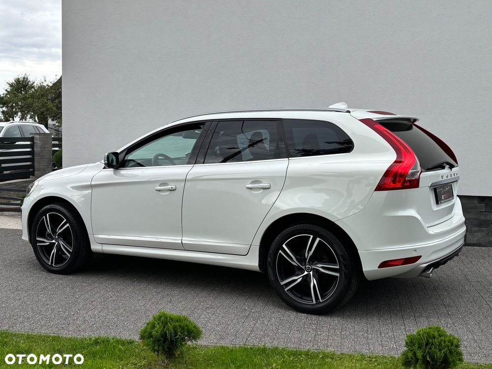 Volvo XC 60 D4 AWD Geartronic RDesign - 11