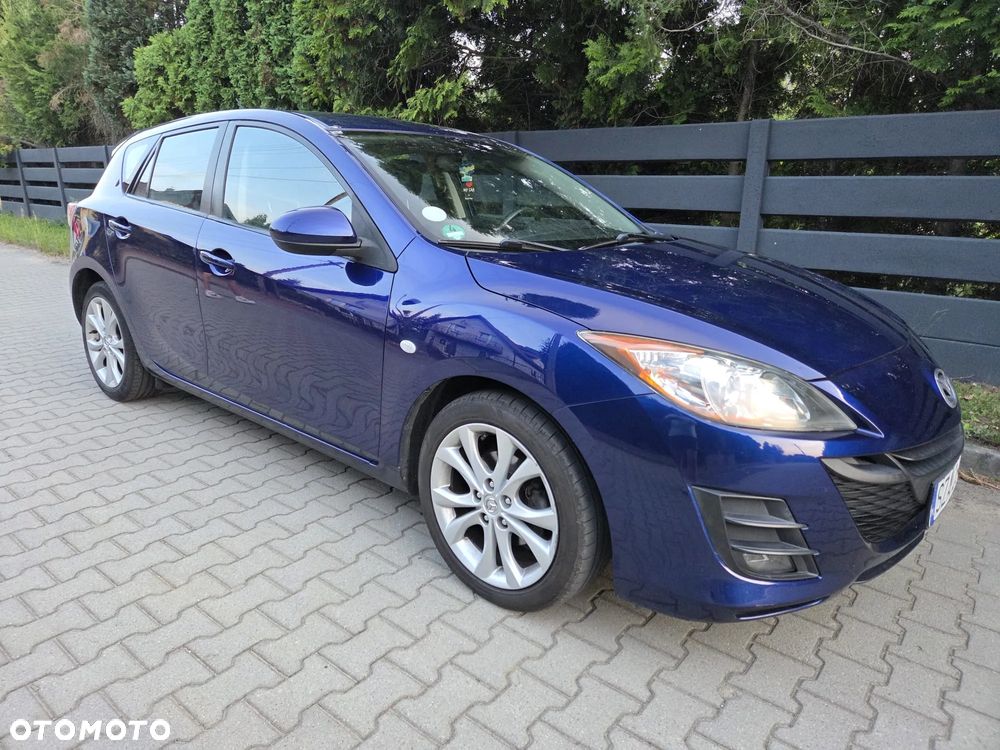 Mazda 3 1.6 Exclusive + - 1