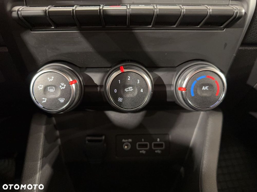 Renault Clio - 21