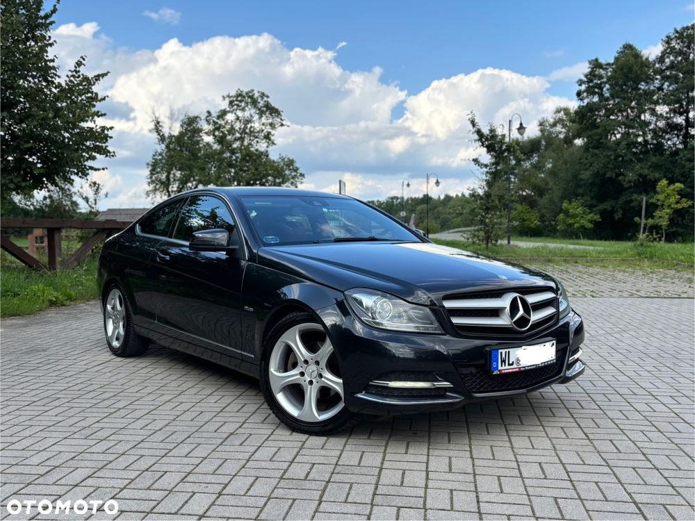 Mercedes-Benz Klasa C 220 CDI DPF Coupe (BlueEFFICIENCY) 7G-TRONIC - 2