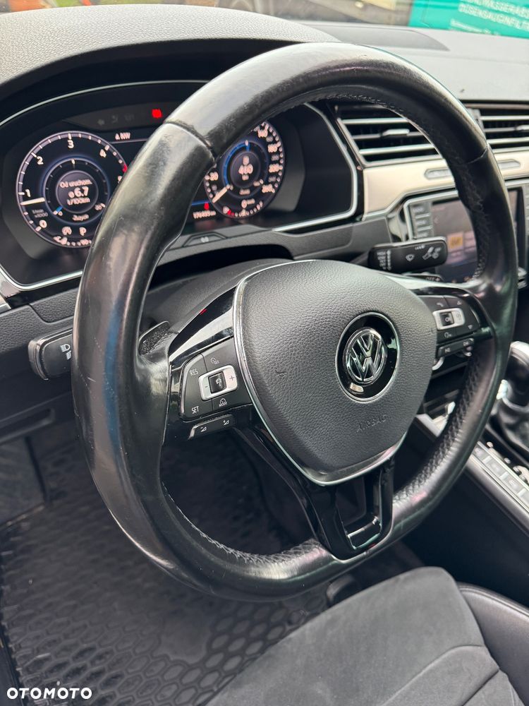 Volkswagen Passat 2.0 TDI BMT 4Mot Highline DSG - 23