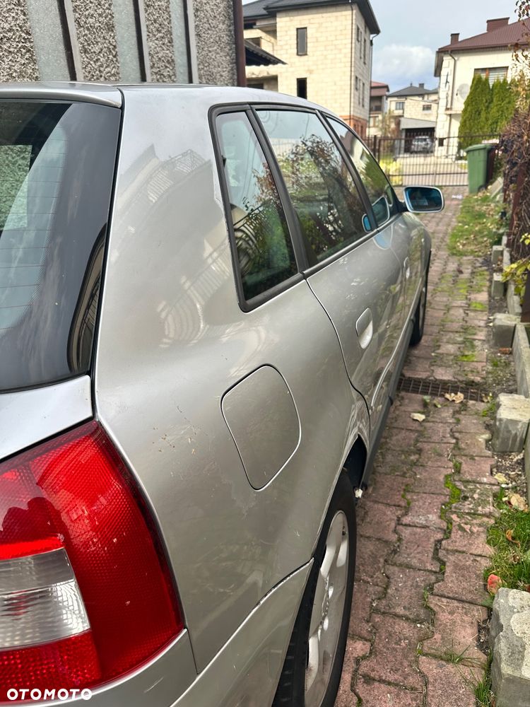 Audi A3 Sportback - 1