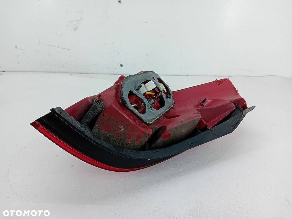 LAMPA TYLNA PRAWA KIA PRO CEE'D 009735-02 HATCHBACK - 5