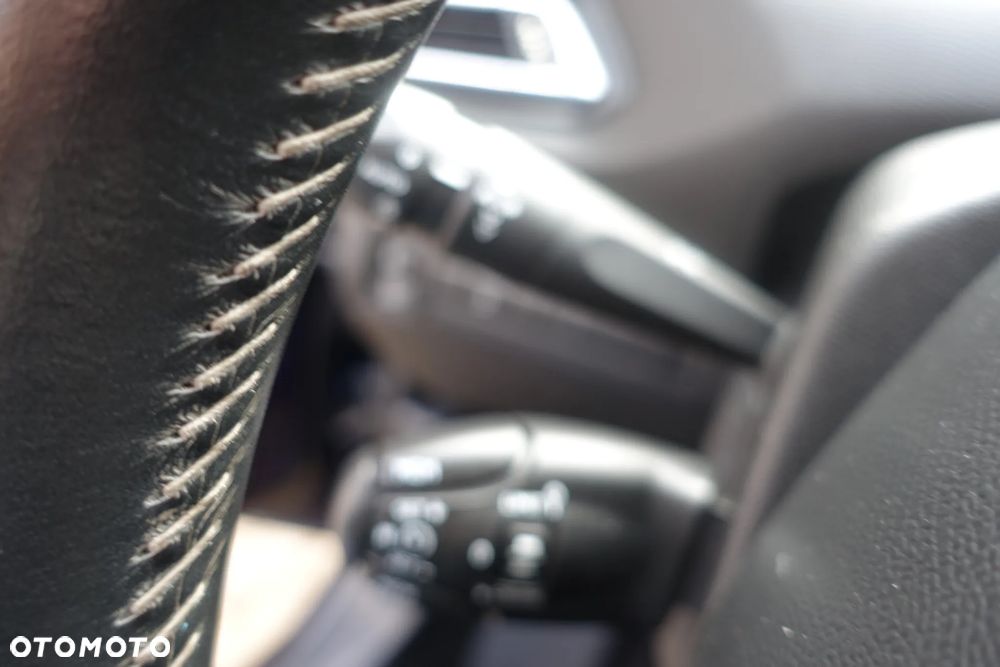 Peugeot 308 1.5 BlueHDi Active S&S - 25