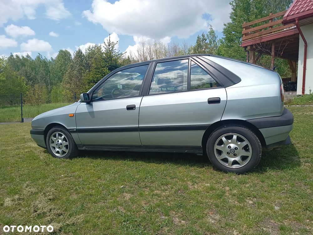 Lancia Delta - 2