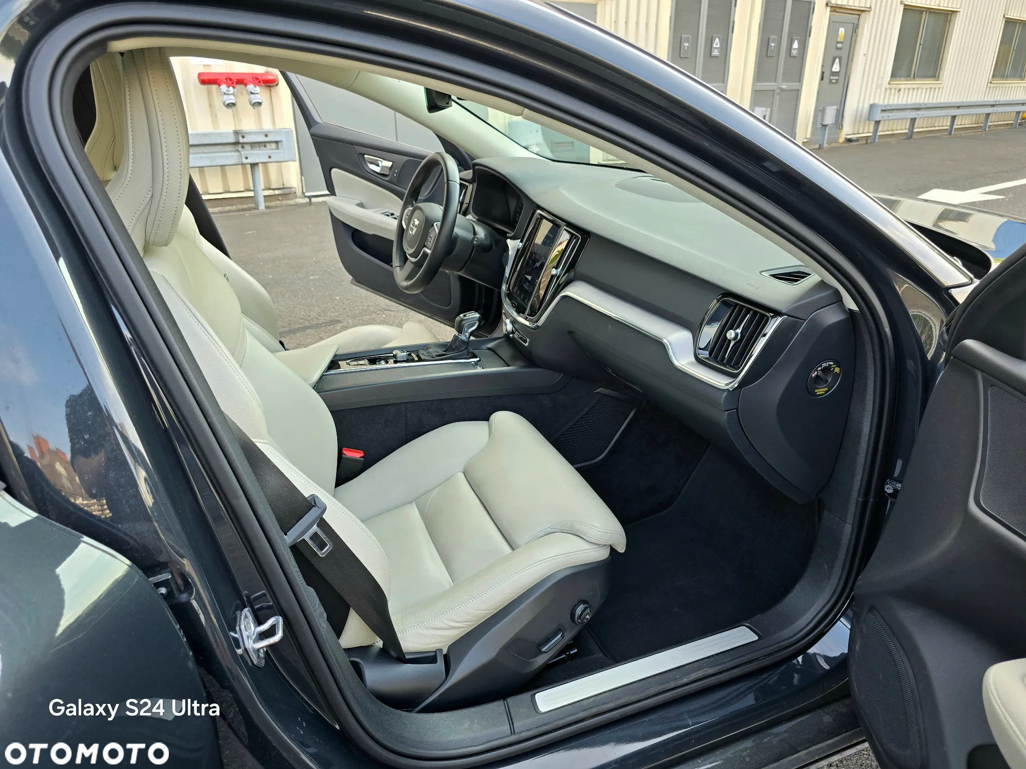 Volvo V60 T4 Momentum Pro - 15