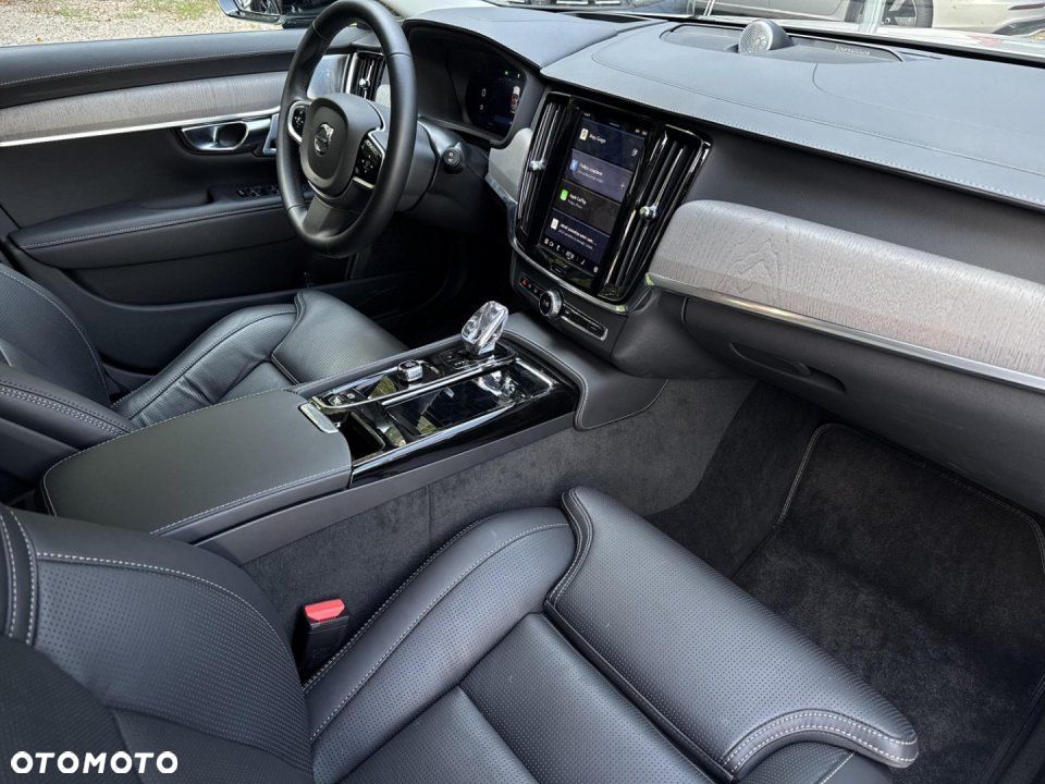 Volvo V90 - 16