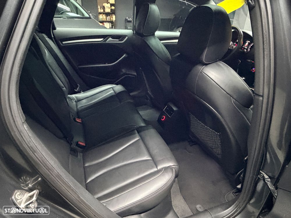 Audi A3 Sportback 2.0 TDI S-line - 28