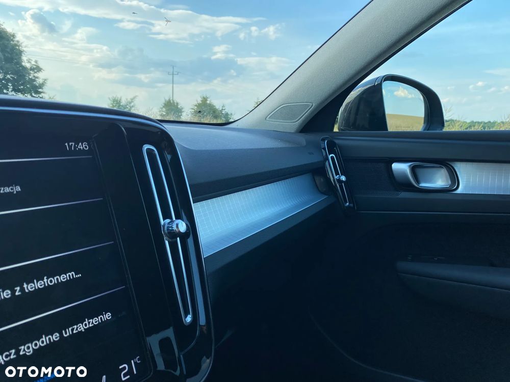 Volvo XC 40 T5 AWD Momentum Pro - 17