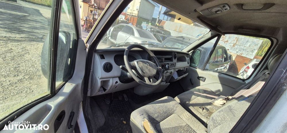 Dezmembram Renault Master - 6