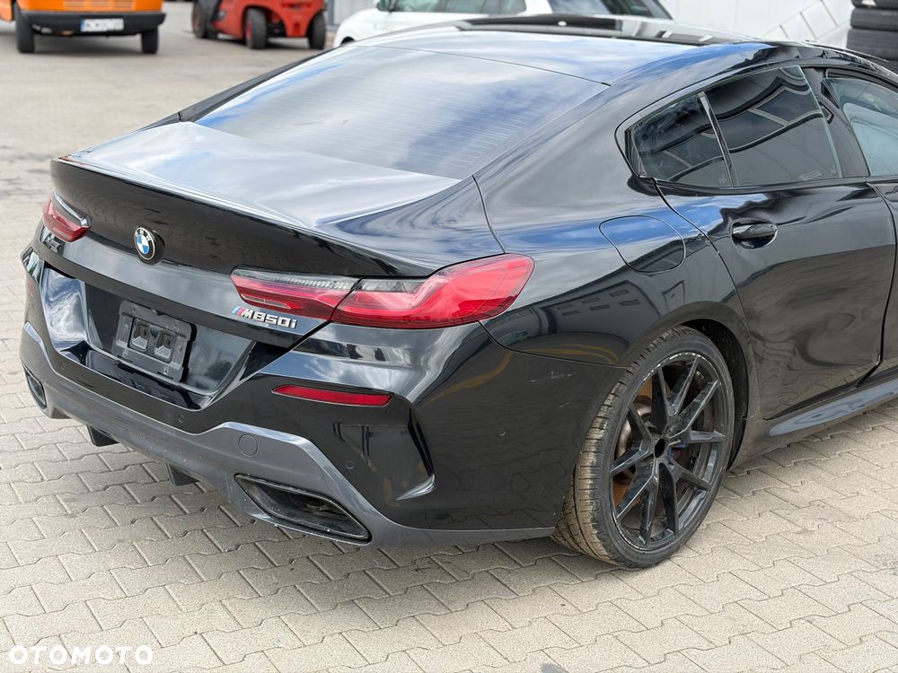 BMW Seria 8 - 3