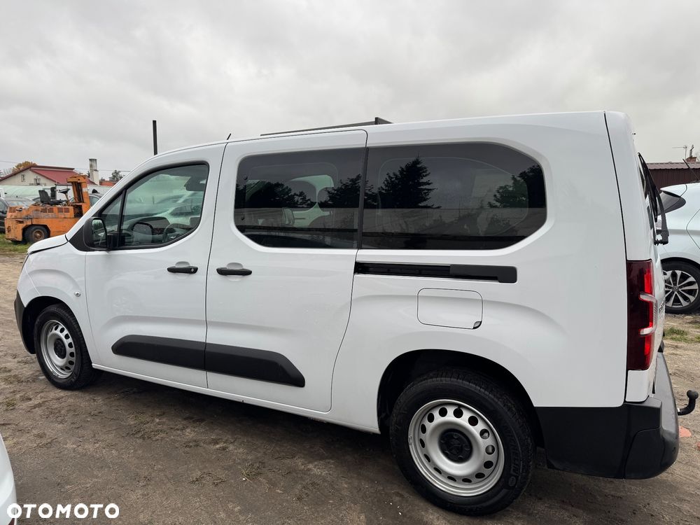 Peugeot Partner L2 S&S Pro EAT8 (bryg.) - 2