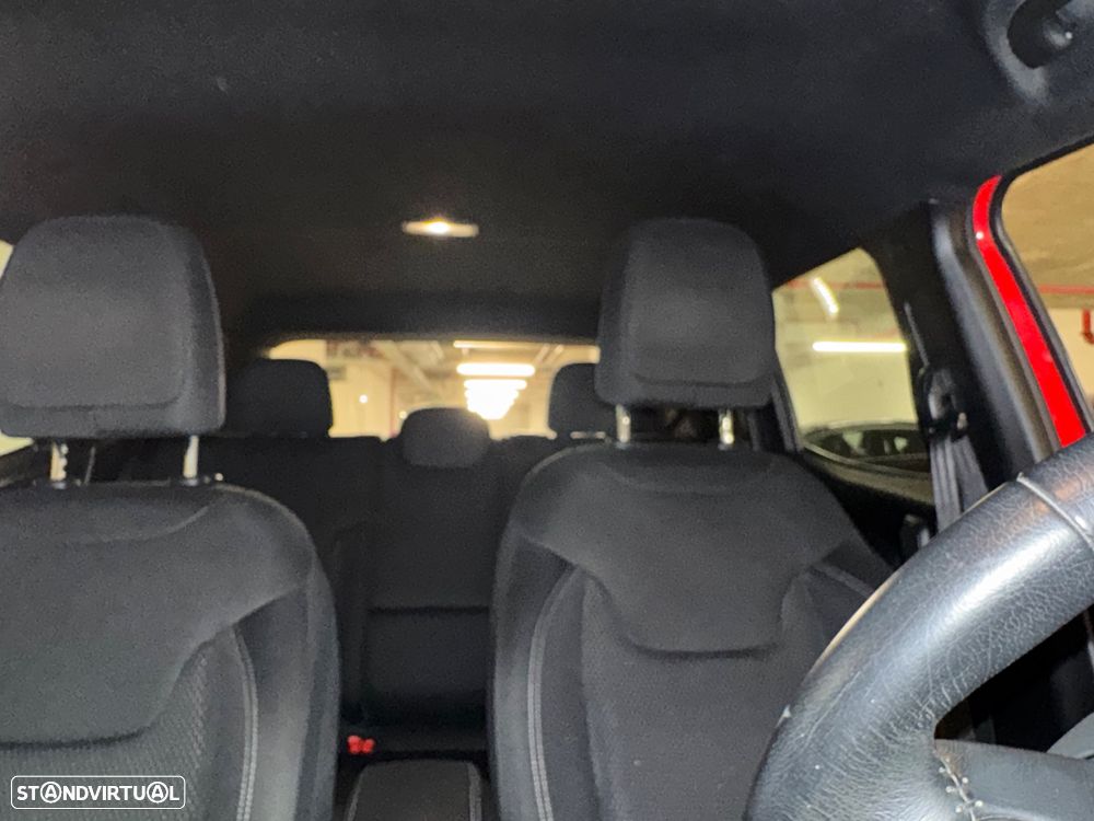 Jeep Renegade 1.3 T Limited S DCT - 36