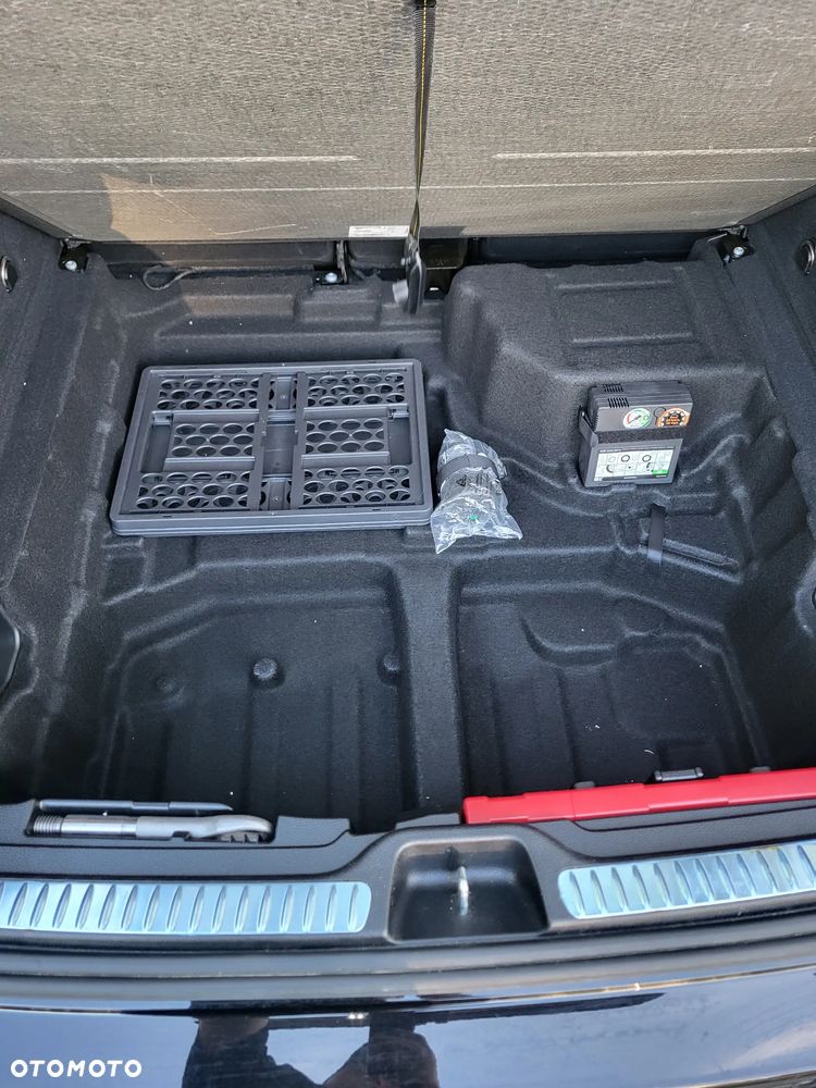 Mercedes-Benz GLC 200 4Matic 9G-TRONIC Avantgarde Advanced - 21