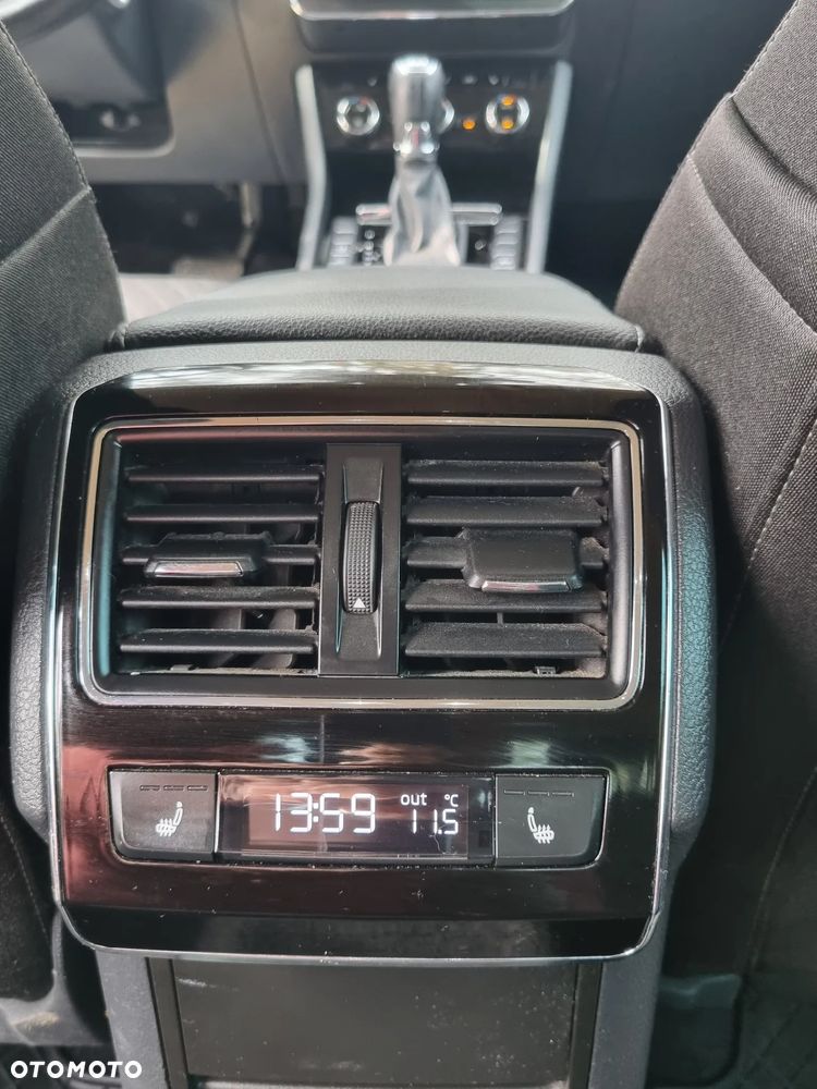 Skoda Superb 2.0 TDI 4x4 Style DSG - 19