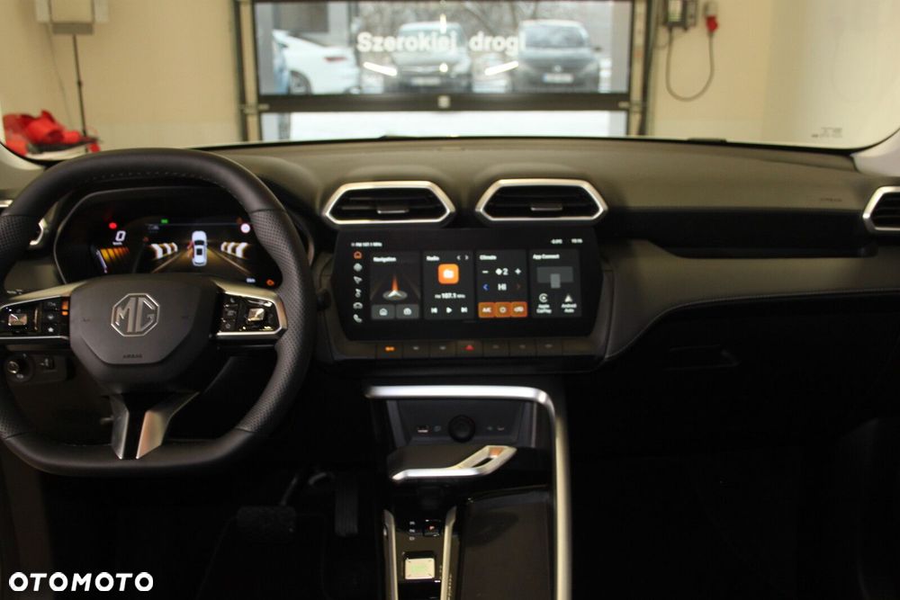 MG ZS Hybrid+ - 31