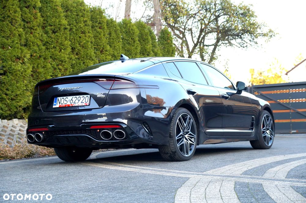 Kia Stinger - 38