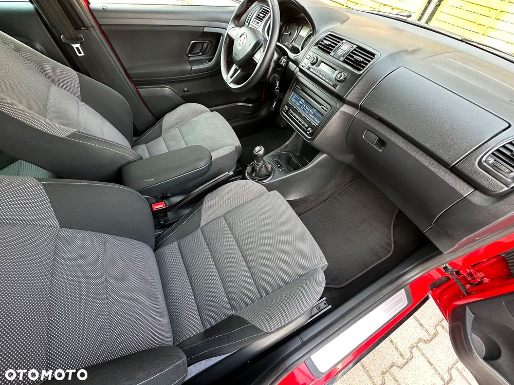 Skoda Fabia 1.2 TSI MONTE CARLO - 10