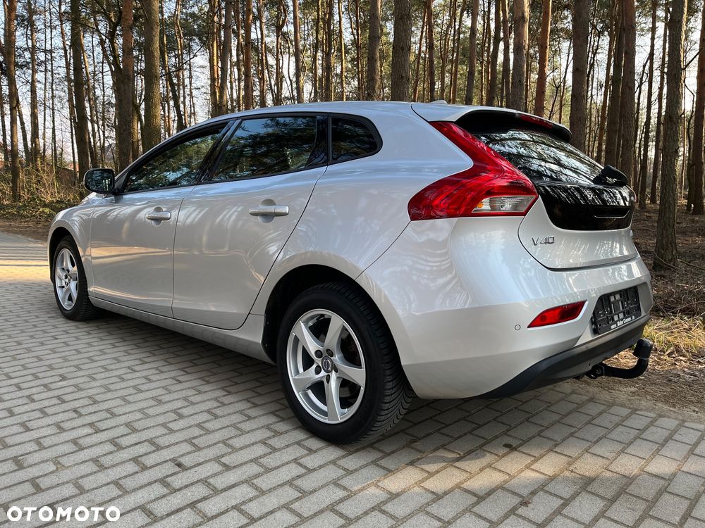 Volvo V40 D2 Kinetic - 9