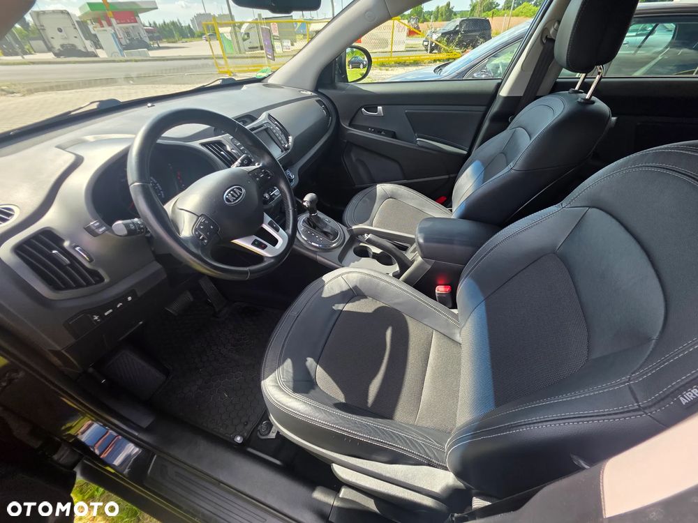 Kia Sportage 2.0 CRDI 4WD Automatik Dream-Team Edition - 13