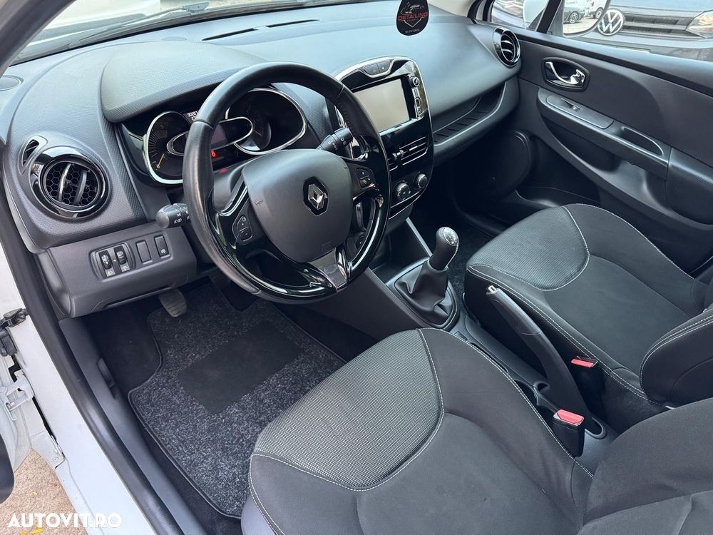 Renault Clio - 9