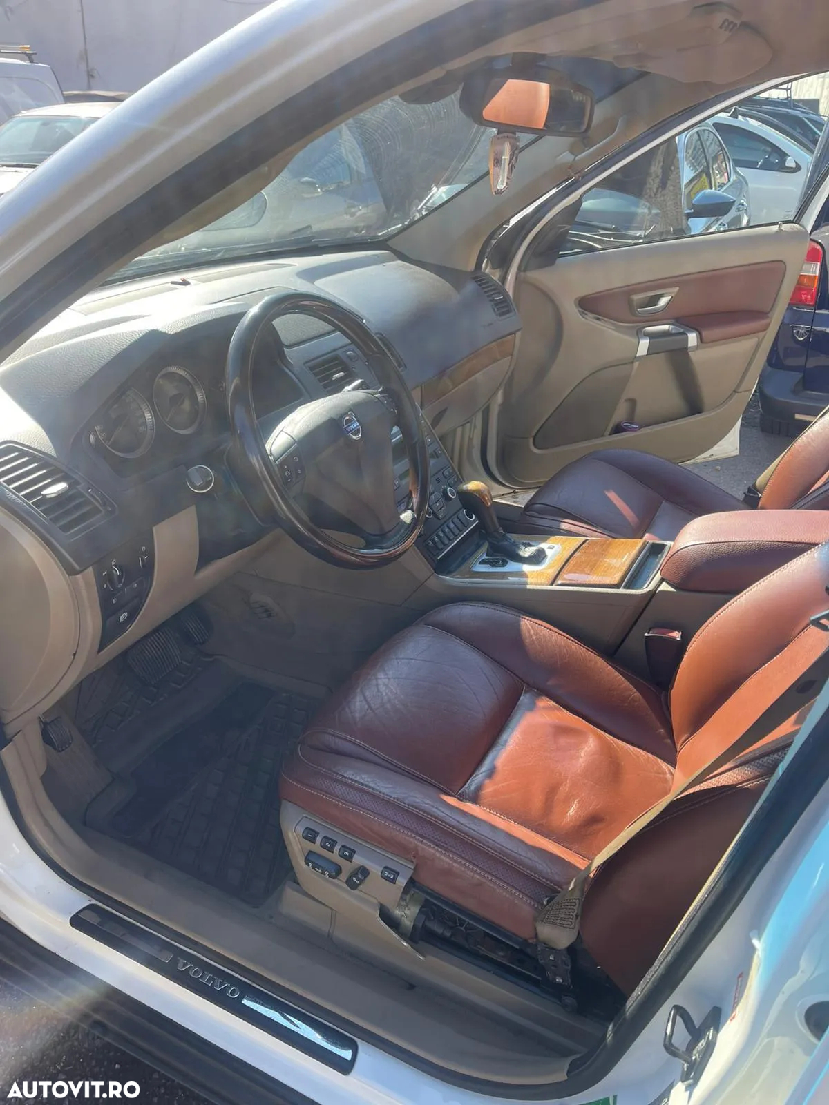 Volvo XC 90 - 4