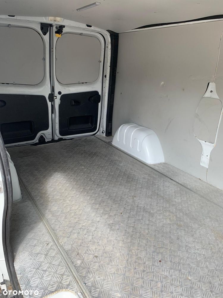 Renault Trafic - 14
