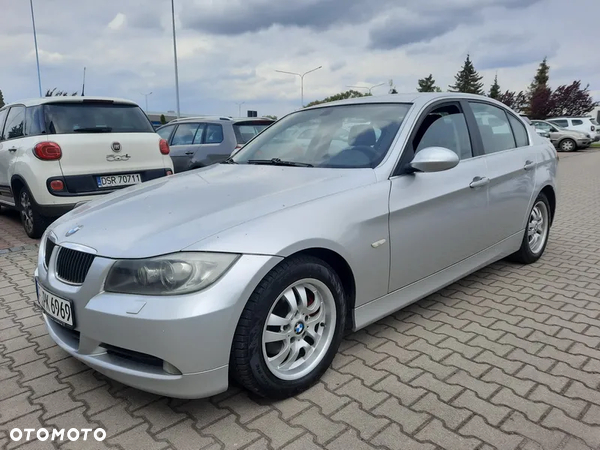 BMW Seria 3 325i