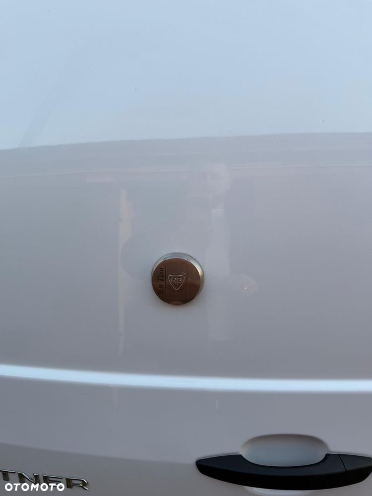 Peugeot Partner K9 - 22