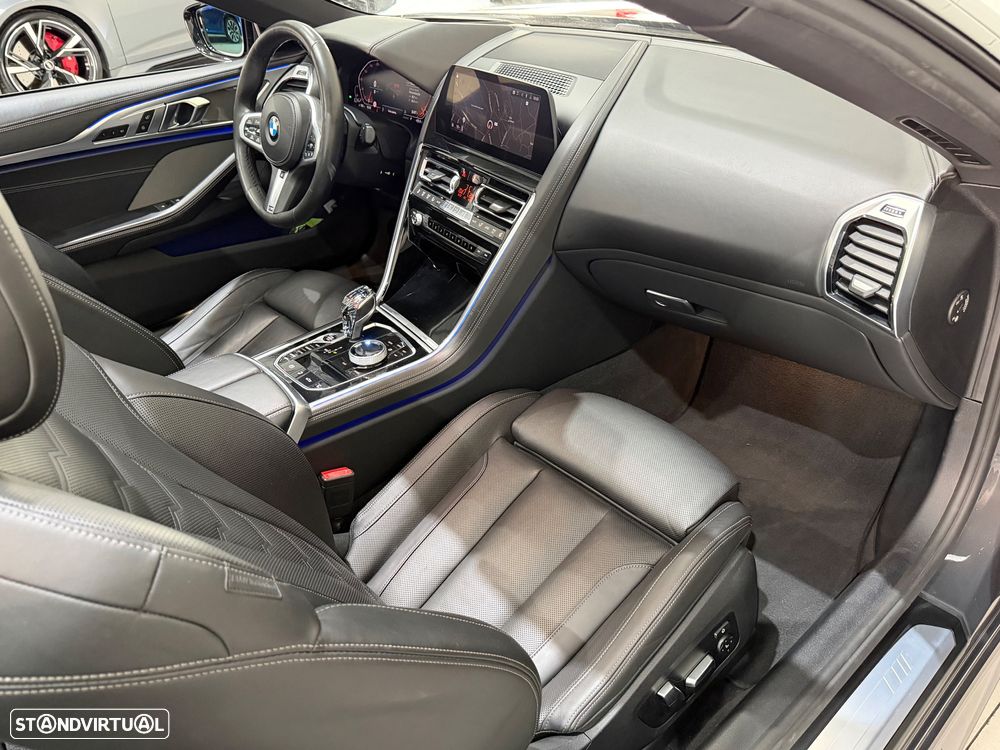 BMW 840 d xDrive Pack M - 29