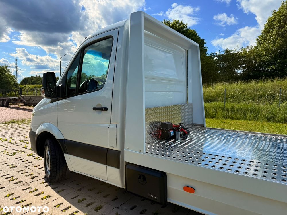 Mercedes-Benz Sprinter - 12