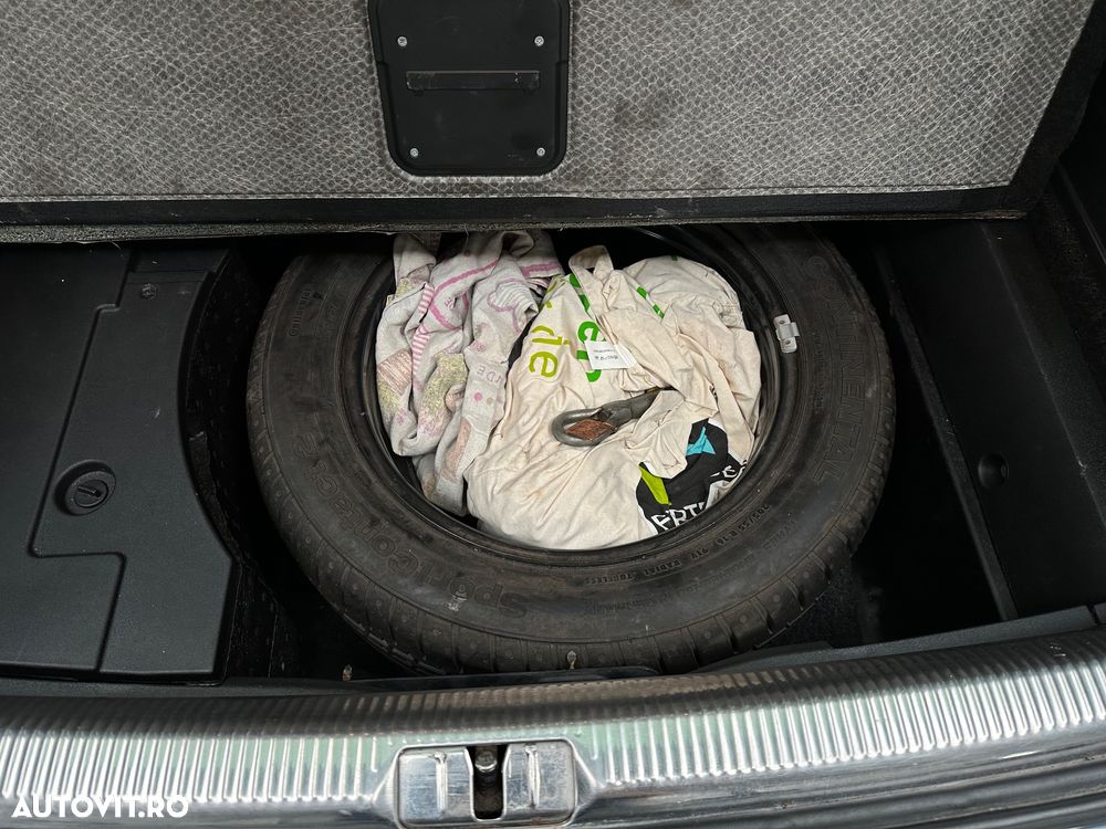 Volkswagen Passat 2.0 TDI Highline - 34