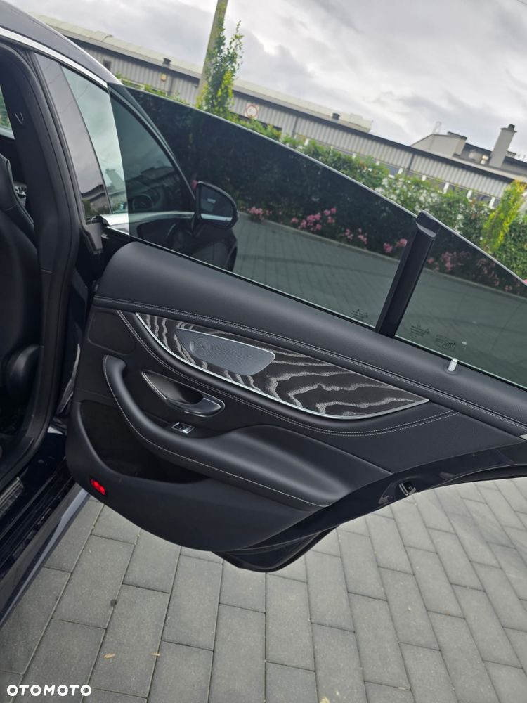 Mercedes-Benz CLS 400 d 4-Matic AMG - 17