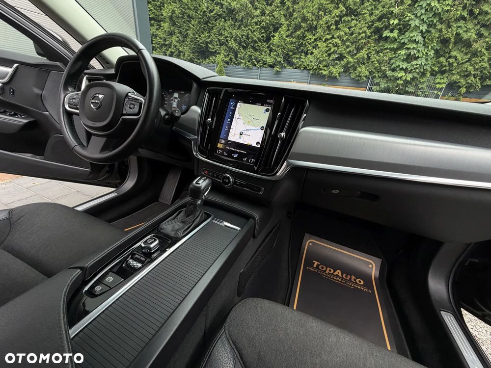 Volvo V90 D4 Geartronic Momentum Pro - 16