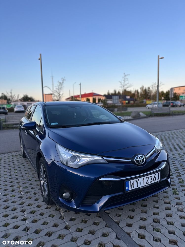 Toyota Avensis 2.0 D-4D Prestige - 4