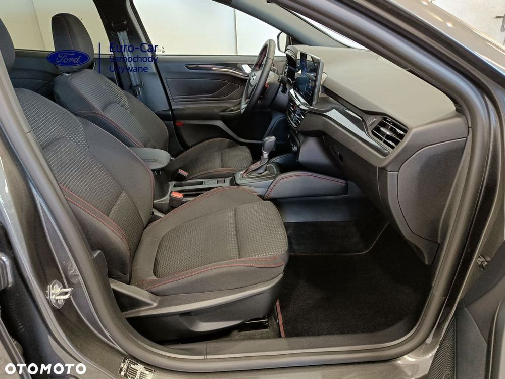 Ford Focus 1.0 EcoBoost mHEV ST-Line X - 13