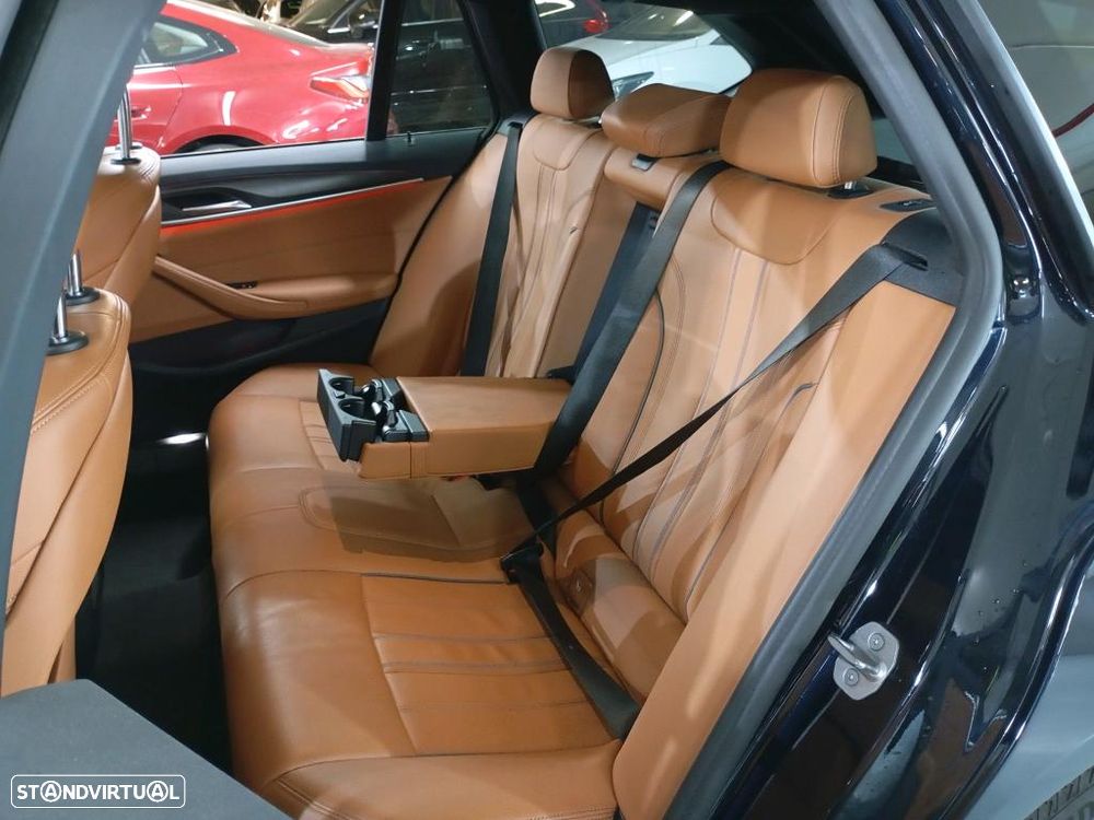 BMW 520 e Pack M - 9