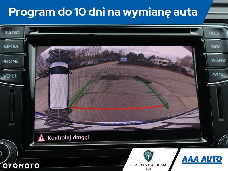 Volkswagen Caravelle - 20