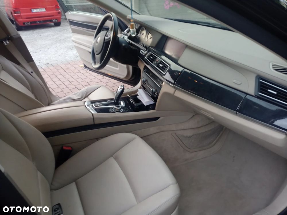 BMW Seria 7 730d L - 11