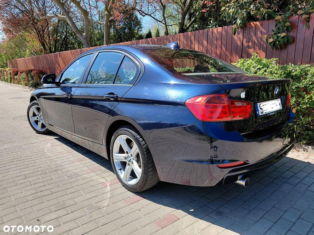 BMW Seria 3 318d Luxury Line EU6 - 6