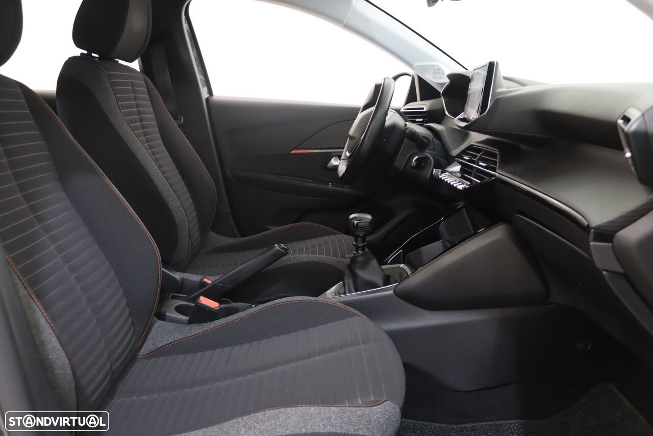 Peugeot 208 - 7