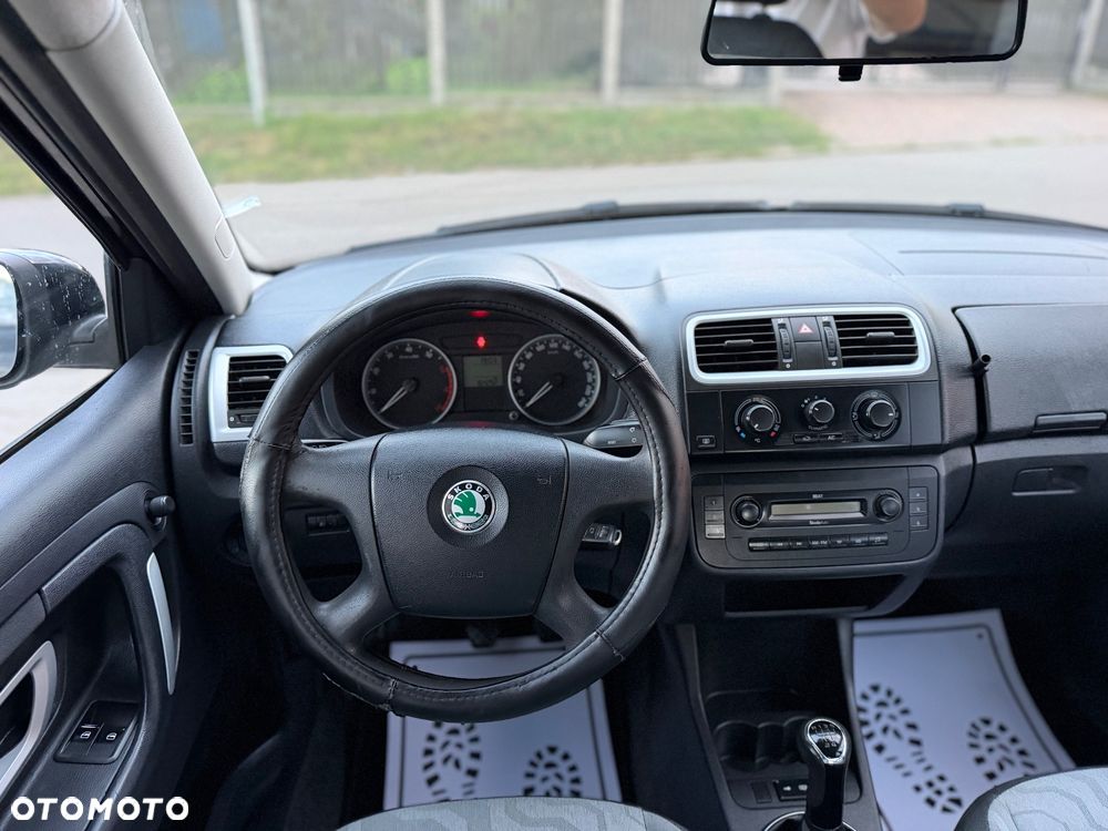 Skoda Fabia 1.4 16V Comfort - 27