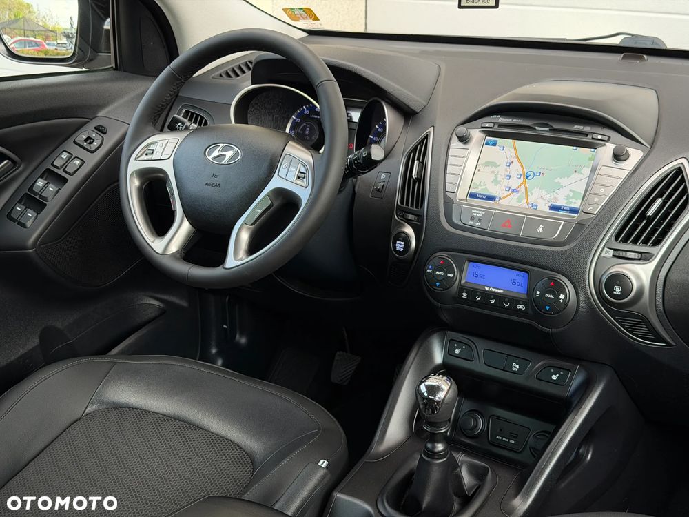 Hyundai ix35 1.6 2WD Fifa World Cup Edition - 30