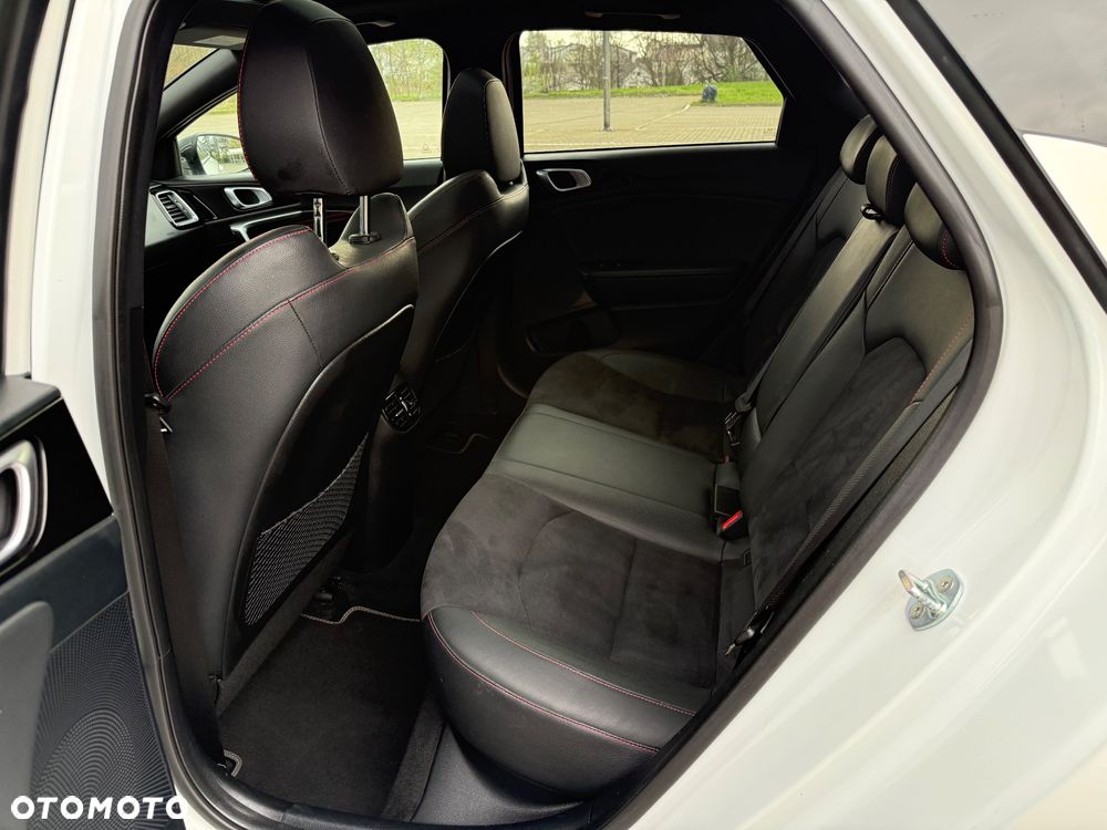 Kia ProCeed 1.6 T-GDI DCT7 OPF GT - 24