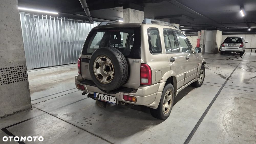 Suzuki Grand Vitara 2.0 HDi - 10